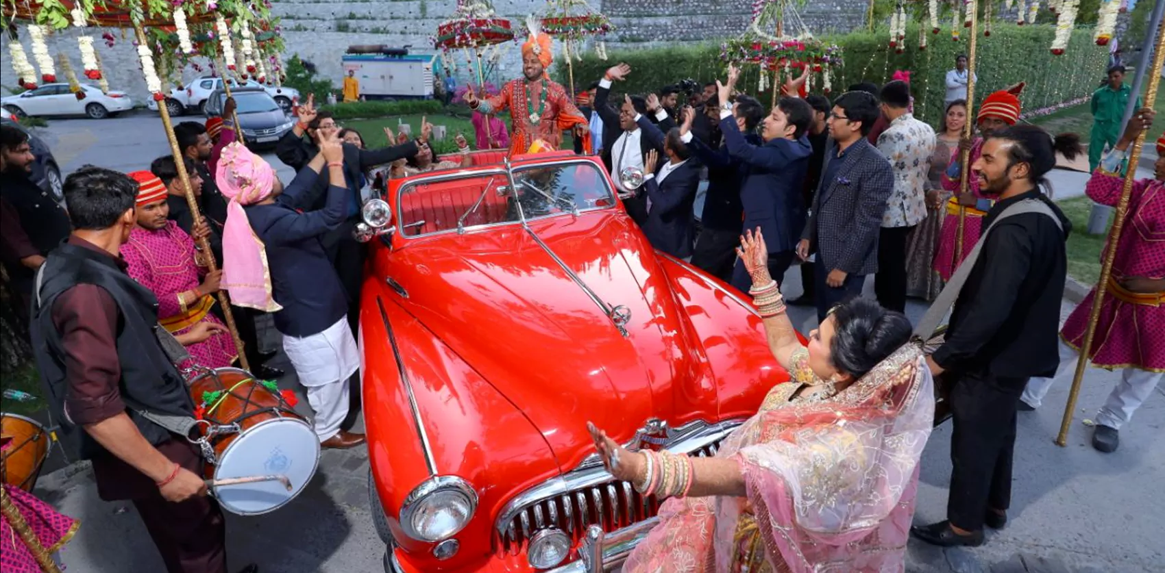 Red Rolls Royce 1972 for Wedding Rental